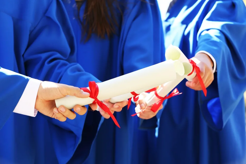 Sfeerbeeld bij beëdigde vertaling van schoolrapport